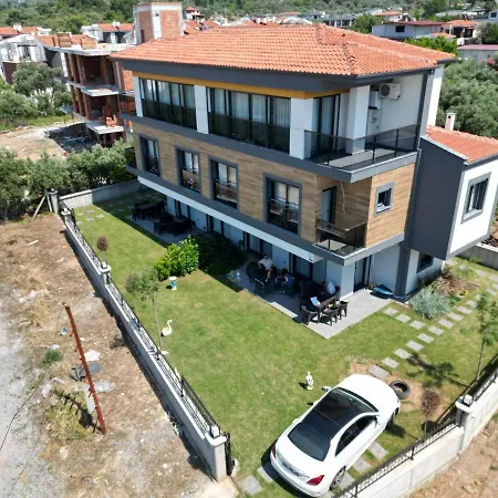 Davutlarda 4+1 Oezel Bahceli Kiralik Lueks *