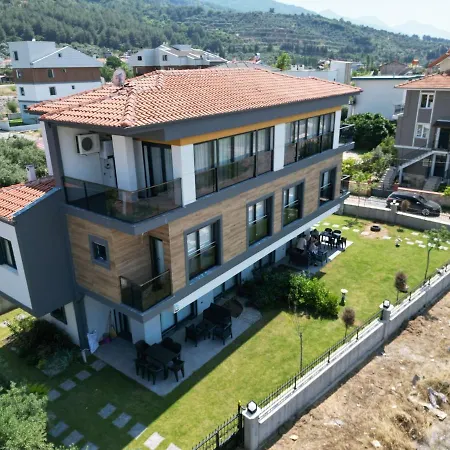 Hotel Davutlarda 4+1 Oezel Bahceli Kiralik Lueks *